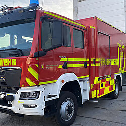 Fahrzeug mit neuem Kennzeichen „FFM“