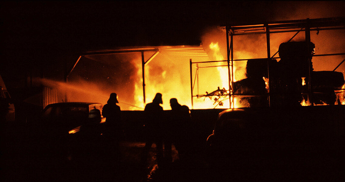Die Lagerhalle an der Bodenseestraße in Vollbrand